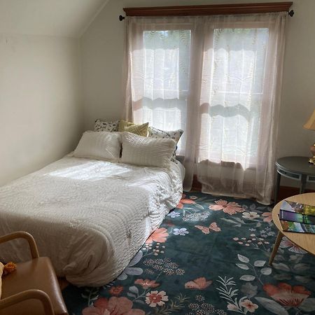 Victorian Guest Getaway-20Mins To Glacier National Park-10Mins To Airport! Columbia Falls Buitenkant foto